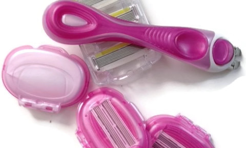 razor and cartridges