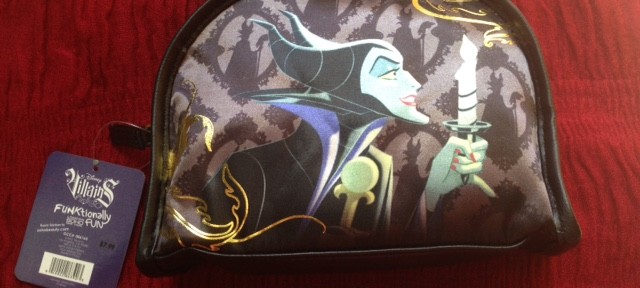 Disney Villains Soho Beauty Makeup Bags Halloween 2015 Walgreens neversaydiebeauty.com @redAllison