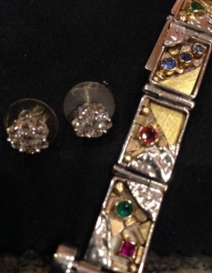 gold, precious stones and diamond jewelry neversaydiebeauty.com