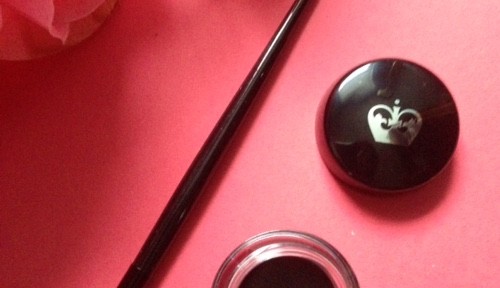 Rimmel Scandaleyes Waterproof Gel Liner neversaydiebeauty.com @redAllison