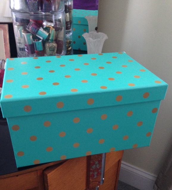 aqua polka dot storage box neversaydiebeauty.com @redAllison
