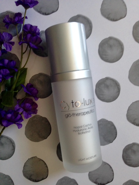 Cyto-luxe Light Moisture neversaydiebeauty.com @redAllison