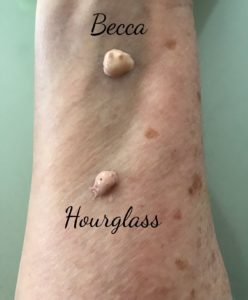 Decca Hourglass Filter primers blobs, neversaydiebeauty.com