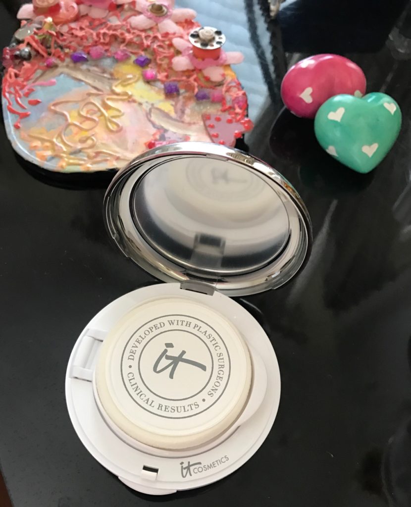 IT Cosmetics Confidence In A Compact, open to show puff, neversaydiebeauty.com