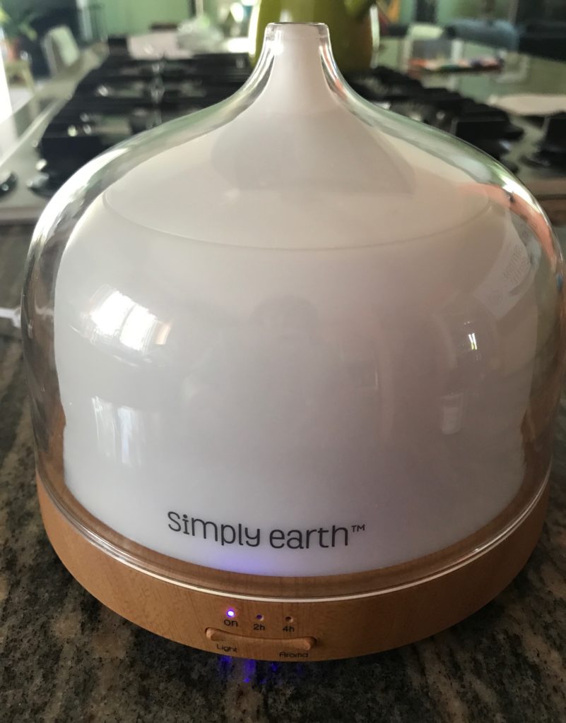 Simply Earth essential oil diffuser, neversaydiebeauty.com