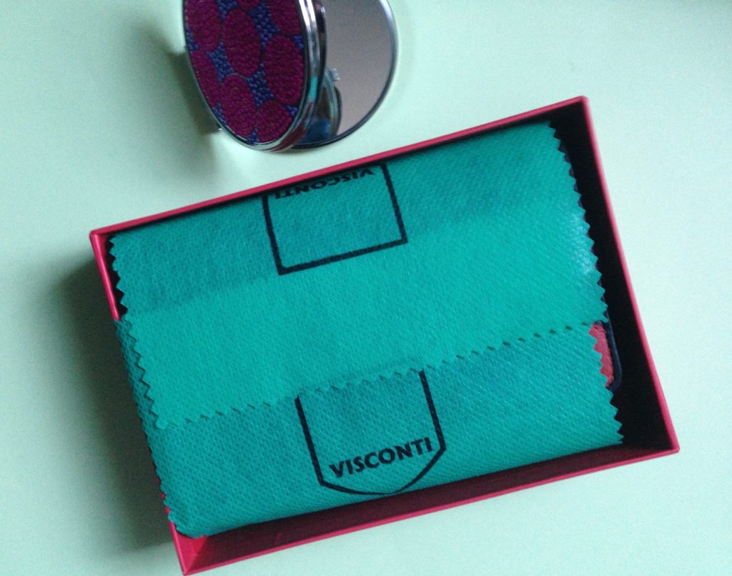 inside the Visconti wallet gift box, neversaydiebeauty.com