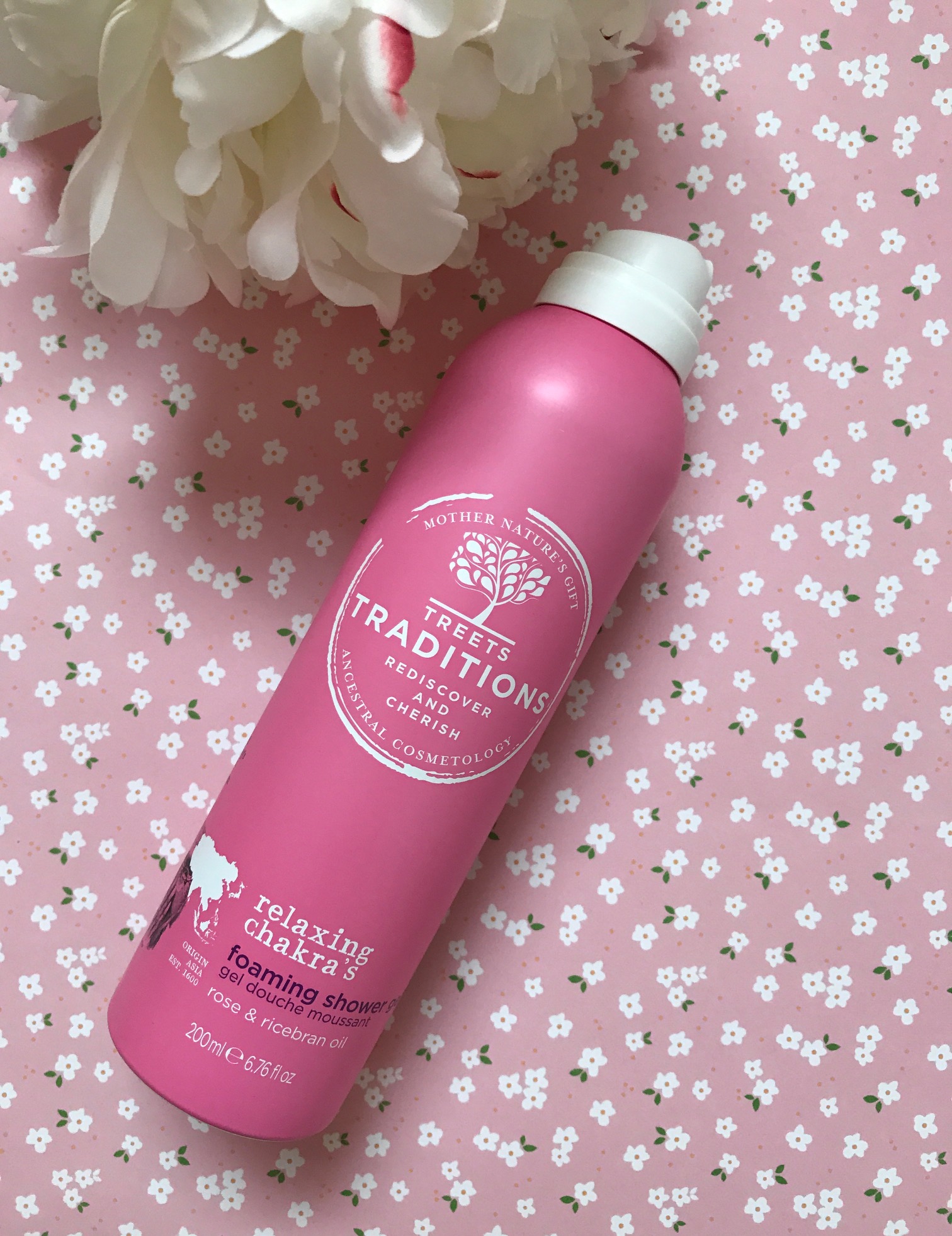 Tweets Traditions Foaming Shower Gel Relaxing Chakras, neversaydiebeauty.com