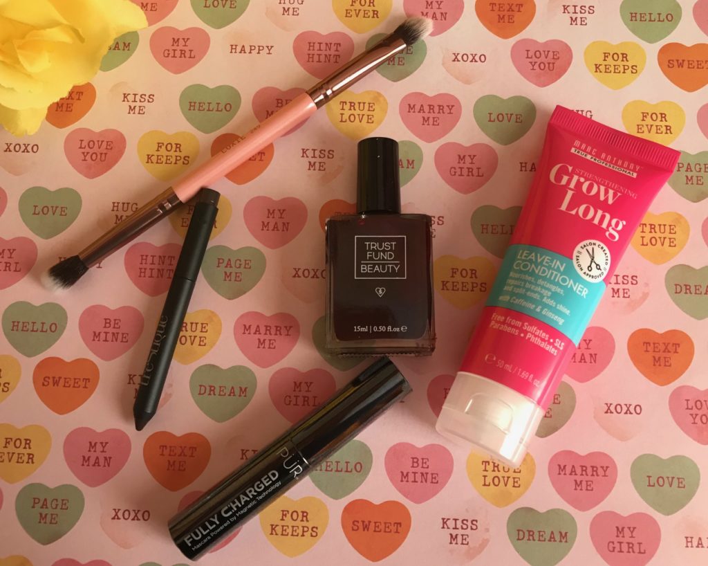 cosmetics in my Ipsy Unzipped subscription bag for February 2018, neversaydiebeauty.com