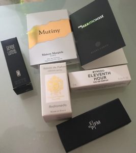 fragrance samples Barneys NY fall beauty bag, neversaydiebeauty.com