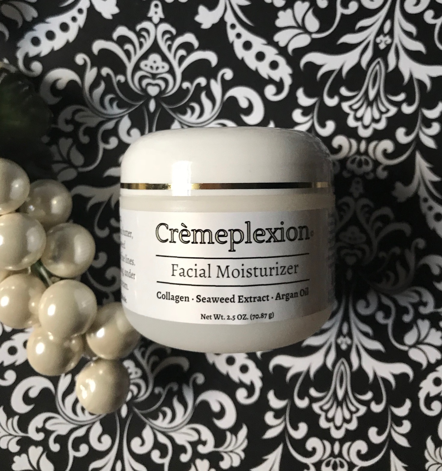 Cremeplexion Face Cream jar, neversaydiebeauty.com