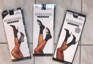 packaging for Berkshire anklets, neversaydiebeauty.com