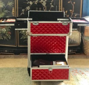 open and filled Yaheetech train case makeup trolley, neversaydiebeauty.com